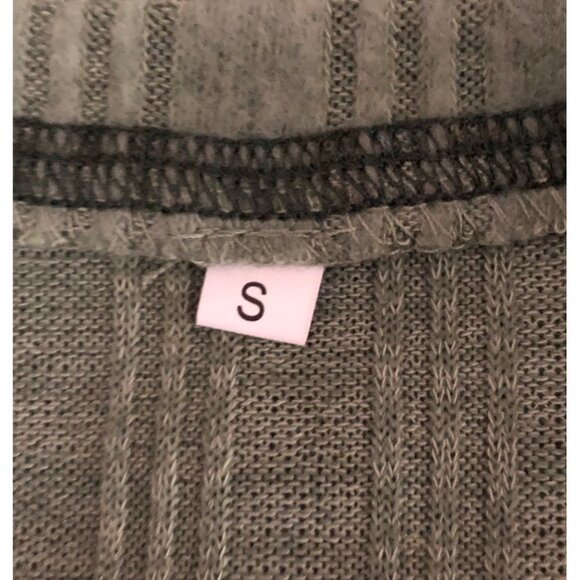 Green Ribbed Long Sleeve Knit Top  Womens Small Size Soft Comfy Sweater NEW - Picture 5 of 8